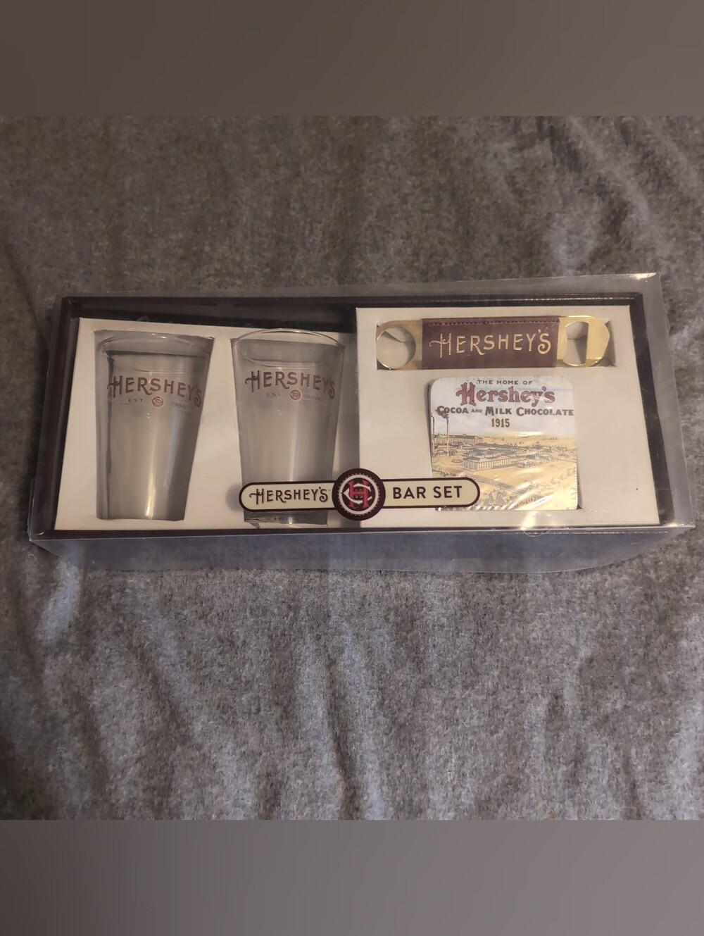 Hersheys Bar Set Coco & Milk Chocolate 1915 Design Glass Cup Pair Bottle Opener